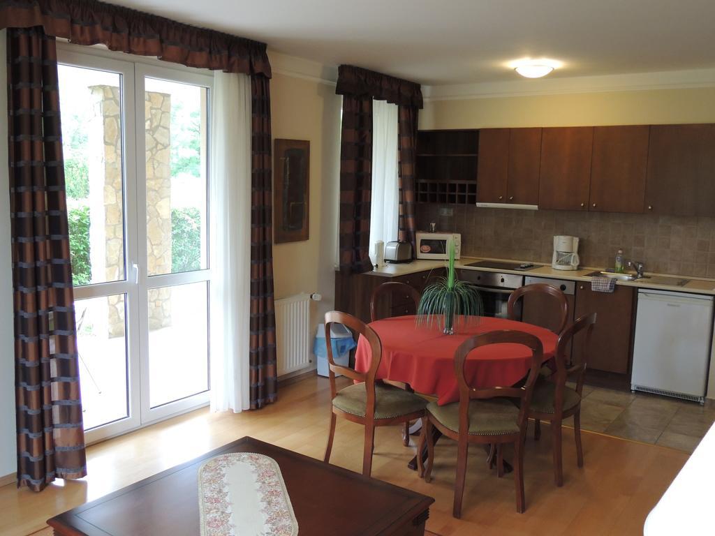 Bük Luxus Golf Apartment חדר תמונה