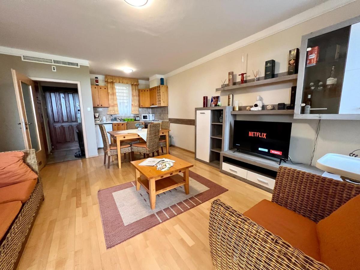 Bük Luxus Golf Apartment מראה חיצוני תמונה
