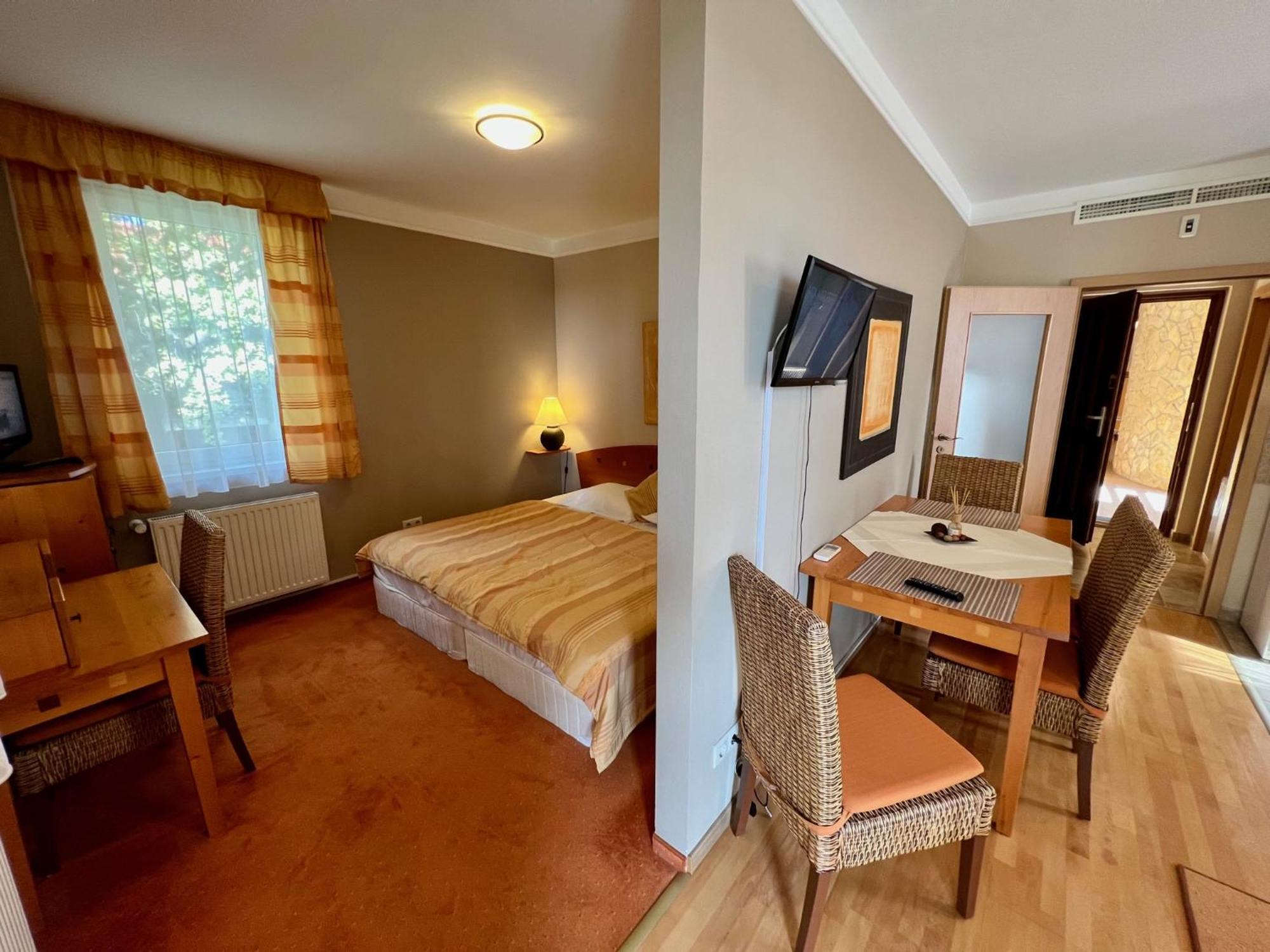 Bük Luxus Golf Apartment מראה חיצוני תמונה